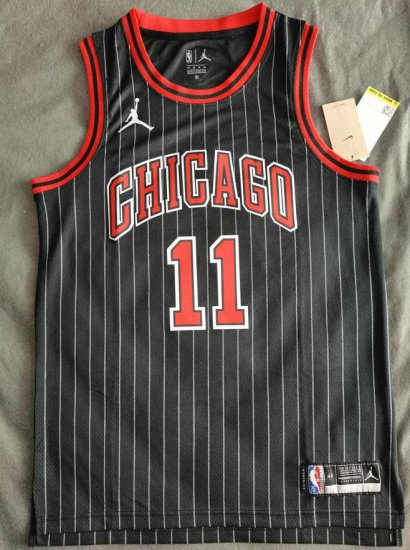 NBA 11 Derozan Chicago Bulls Maillot noir avec stripe